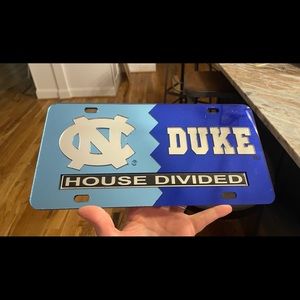 House divided Duke/Carolina license plate